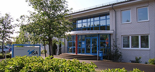 Ein Bild eines Unternehmensgebäudes